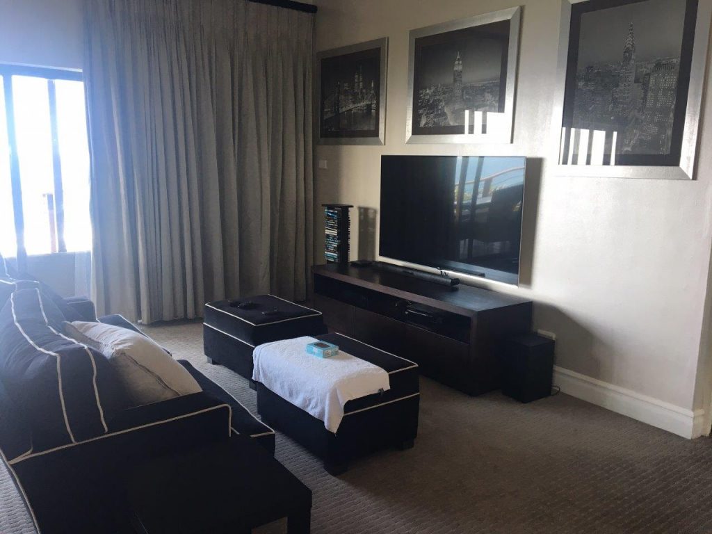 8 Quarme Lodge TV